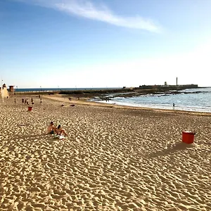 GATU Fantástico Ático en la Caleta 3 dormit,2 baños, gran terraza y wifi Apartamento